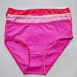 شورت نخی زنانه ترک – پک سه عددی (صورتی، قرمز، سرخابی) مناسب سایز ۴۰ تا ۴۴