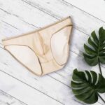 ✨ شورت مردانه فانتزی براق – جذب، بدن‌نما و خاص سایز مدیوم - Image 3